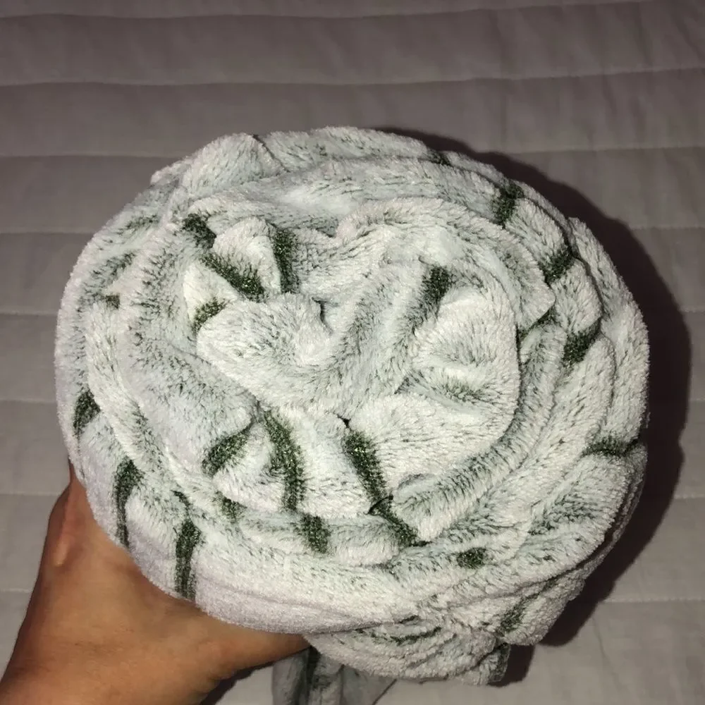 Wayland Square Gray Plaid Plush Throw